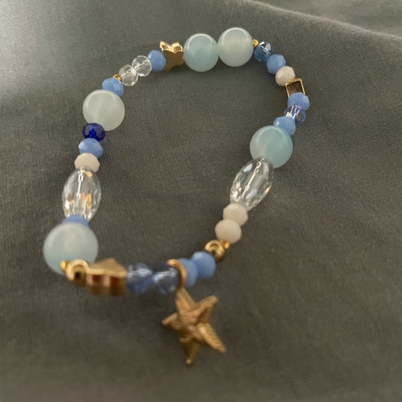 Bracelets - Picture 3 of 4